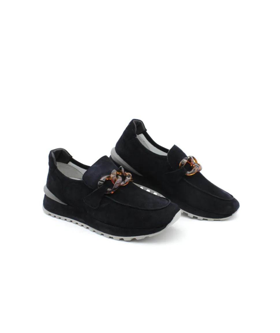 Adige Yonir 223