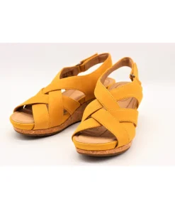 Clarks Un Capri Step