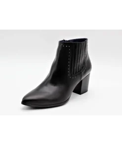 Dorking 7702 Lesly