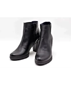 Dorking 8305 Reina