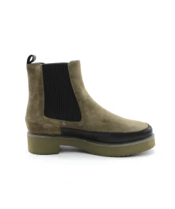 Karston Olivia