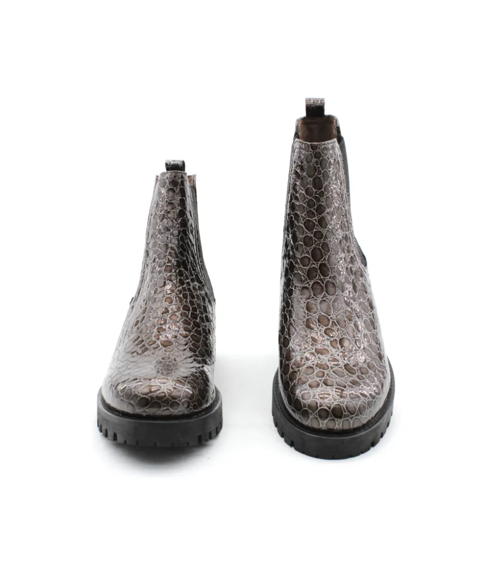 Minka Design Diva Lagrima