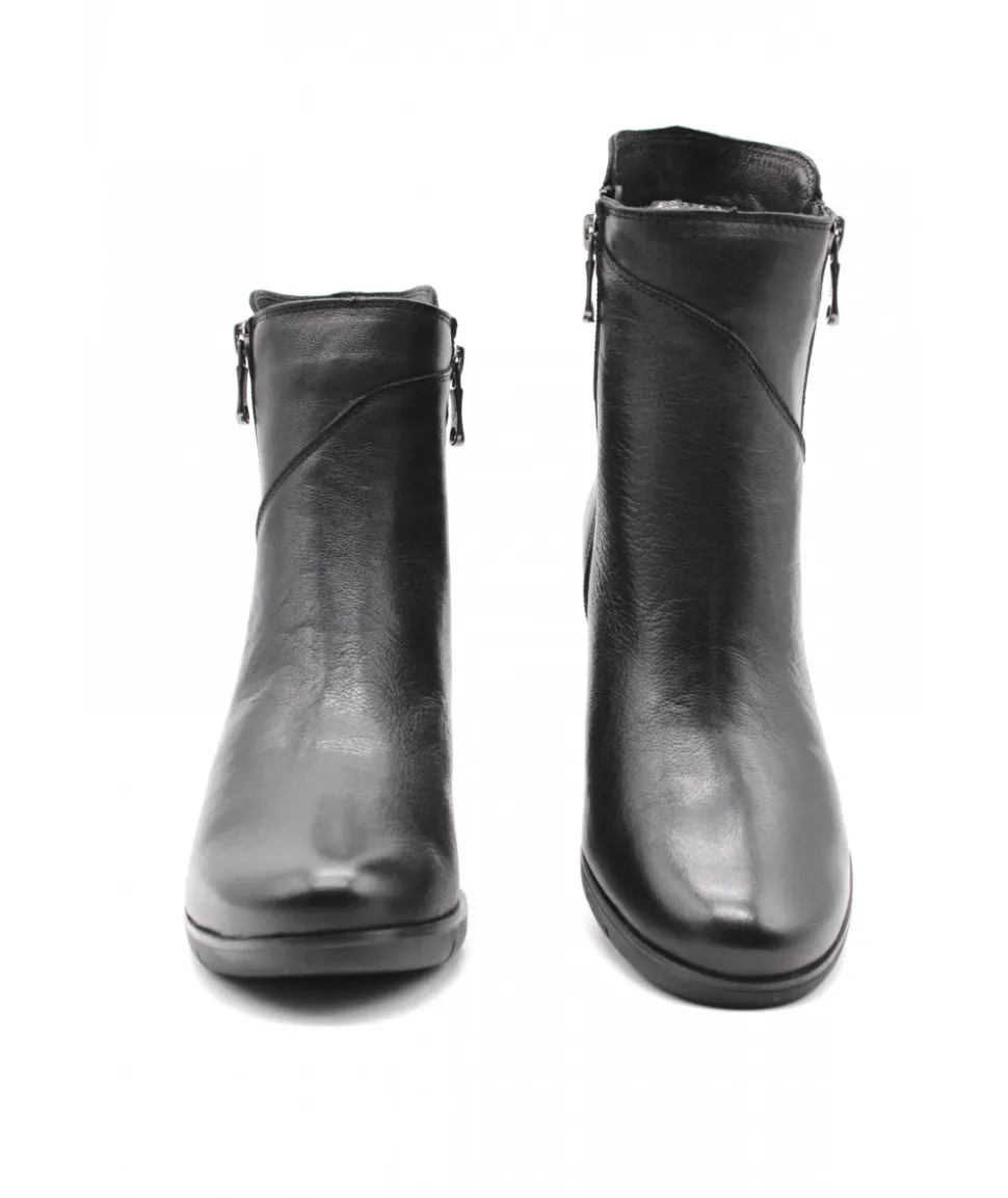 Paula Urban 14-1129