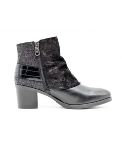 Paula Urban 3363