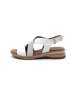 Paula Urban 4-421