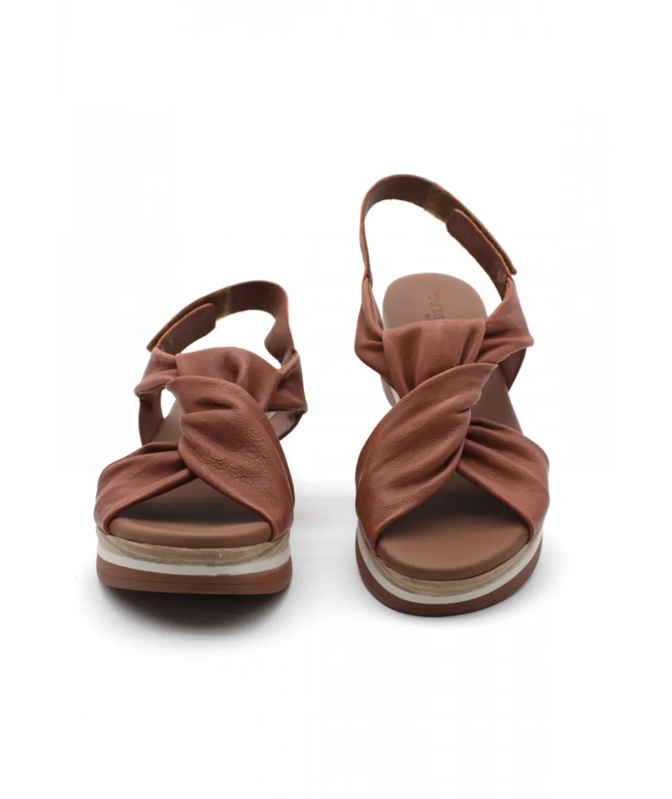 Paula Urban 2-335