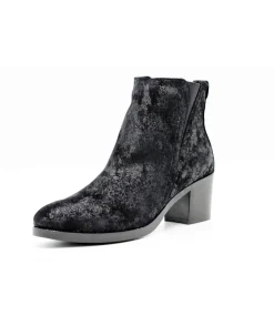 Paula Urban 3432