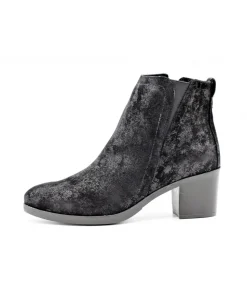 Paula Urban 3432