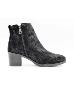 Paula Urban 3432