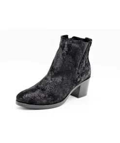 Paula Urban 3432