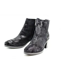 Paula Urban 3432