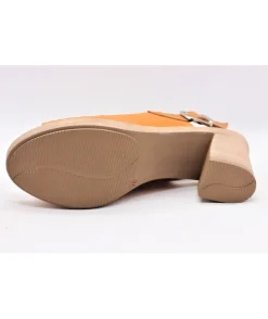 Paula Urban 17233