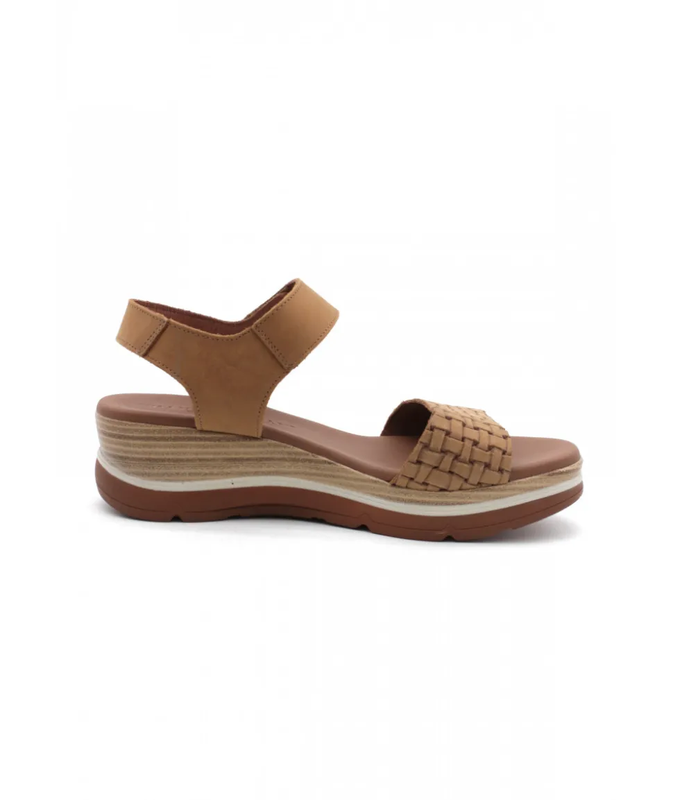 Paula Urban 2-468