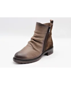 Paula Urban 9550