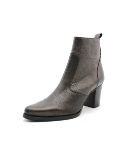 Regard Sally-104