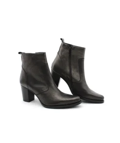 Regard Sally-104